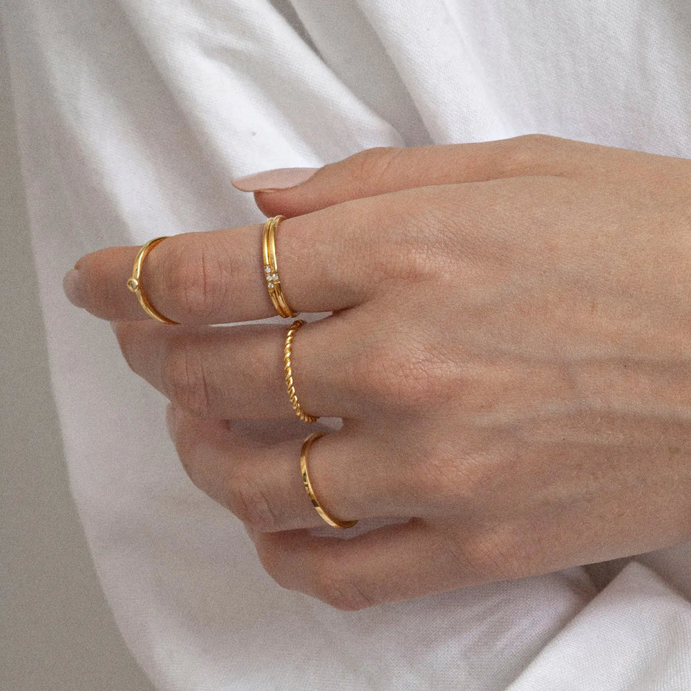 Evi - Thin Twisted Ring Stainless Steel Timi of Sweden