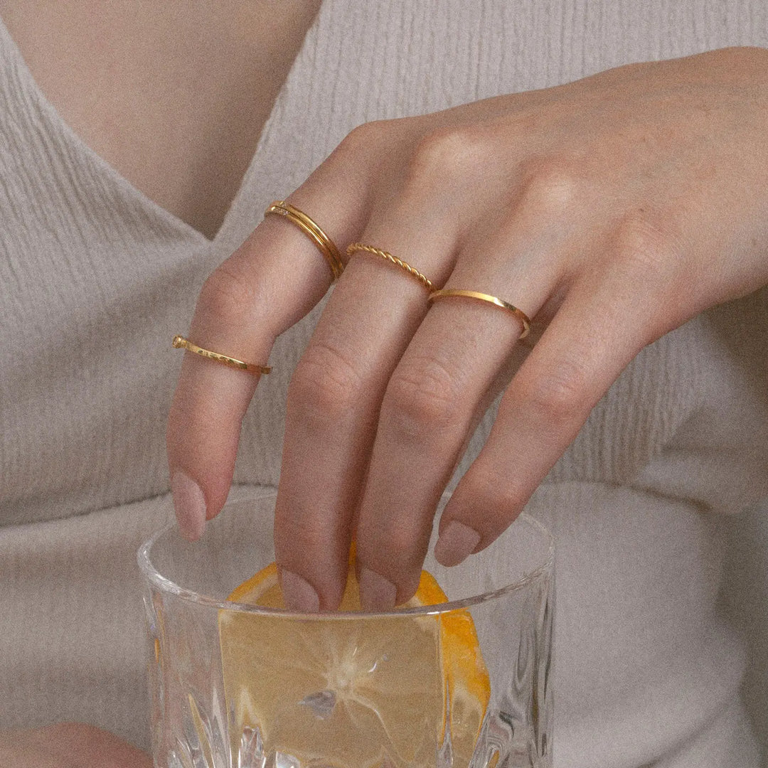 Evi - Simple Sleek Ring Stainless Steel Timi of Sweden