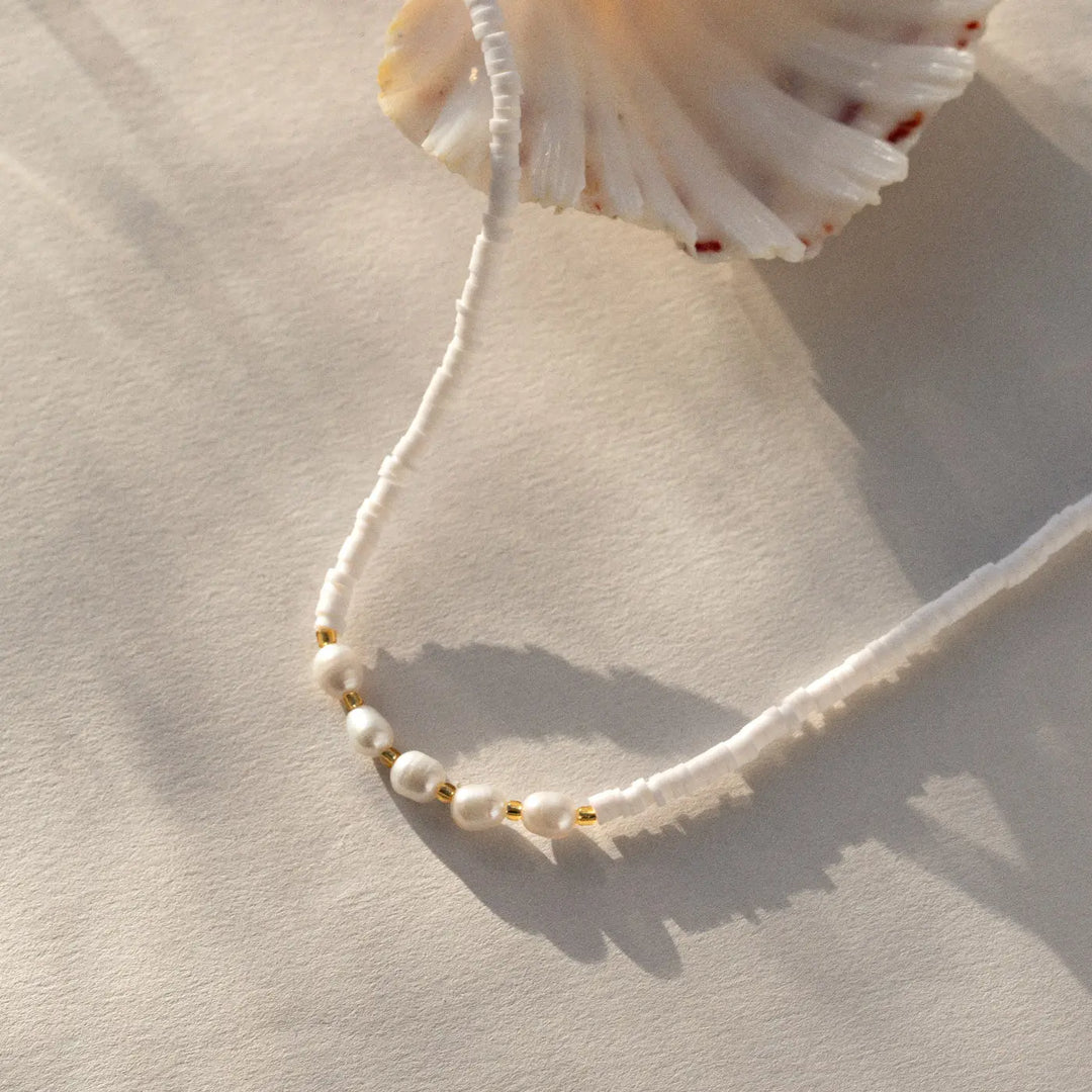 Zora - Pearl White Bead Necklace Timi of Sweden