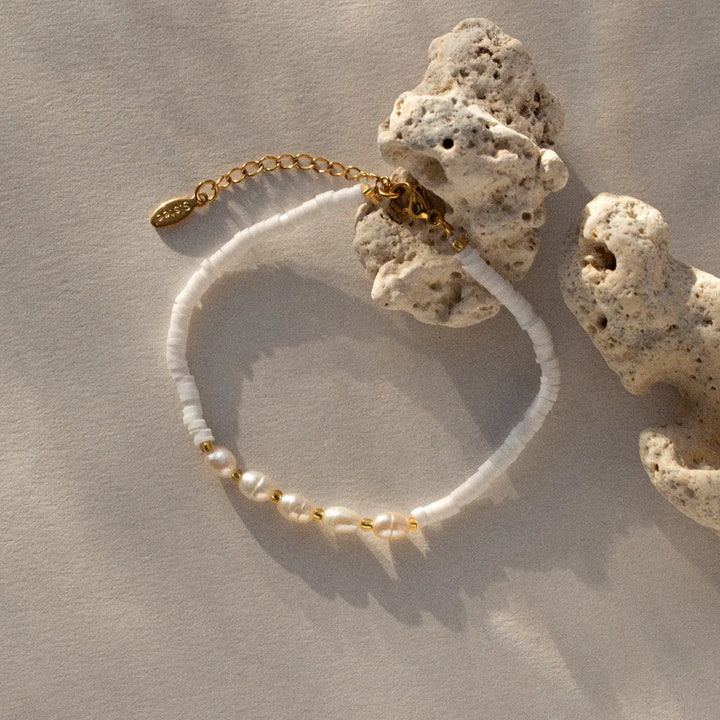 Zora - Pearl White Bead Bracelet Timi of Sweden