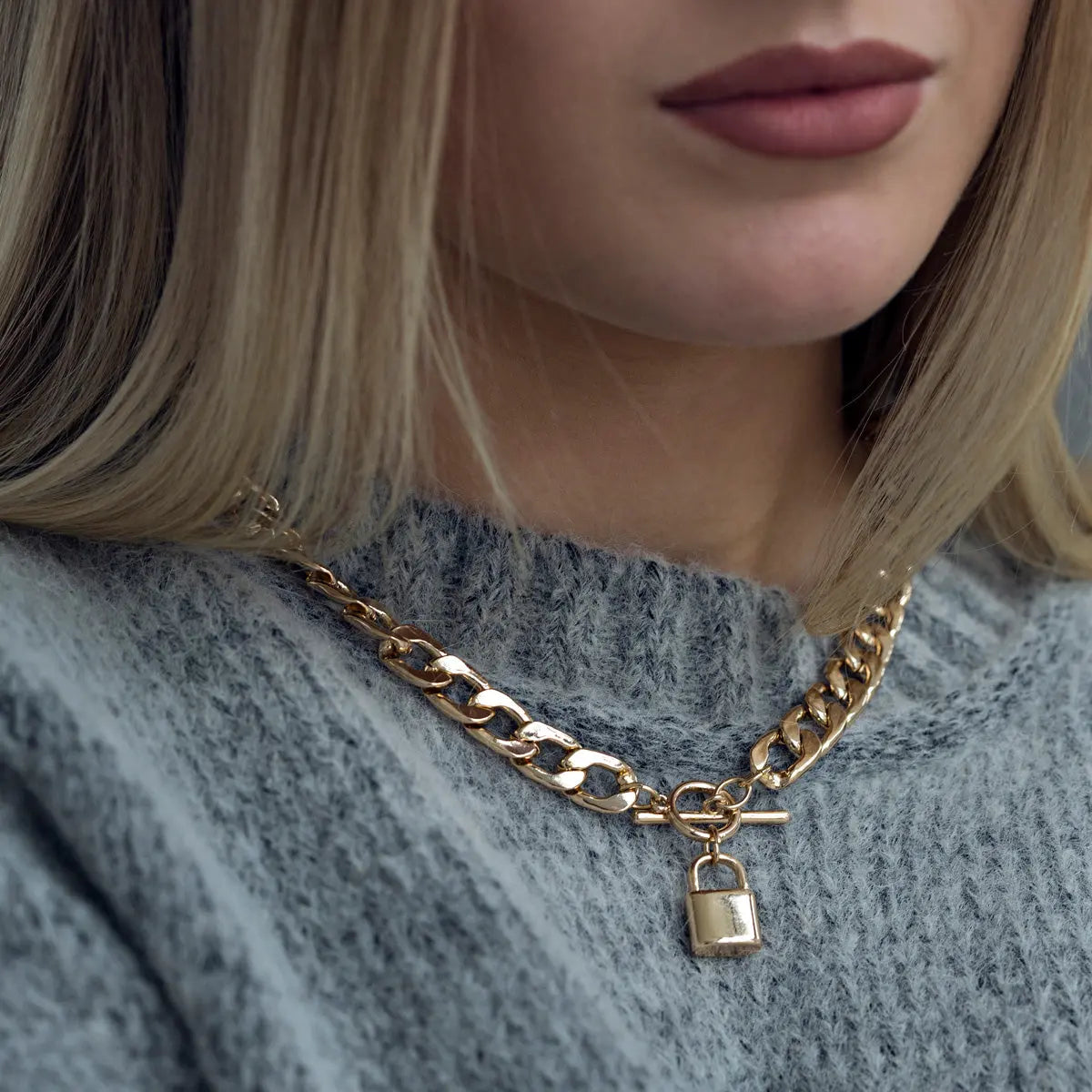chunky curb lock chain necklace
