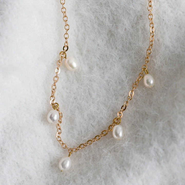 large white pearl necklace Timi of Sweden